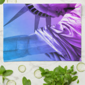 Blauwe Paarse Pop Kunstbeeld van de Vrijheid New Y Theedoek (Gevouwen)