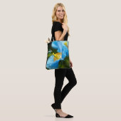 Blauwe papaverbloem Canvas tas (Op model)