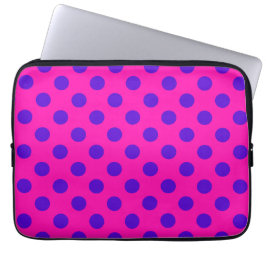 Blauwe pokstippen op fuchsia laptop sleeve