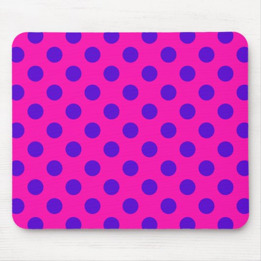 Blauwe pokstippen op fuchsia muismat (Voorkant)