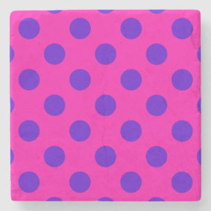 Blauwe pokstippen op fuchsia stenen onderzetter