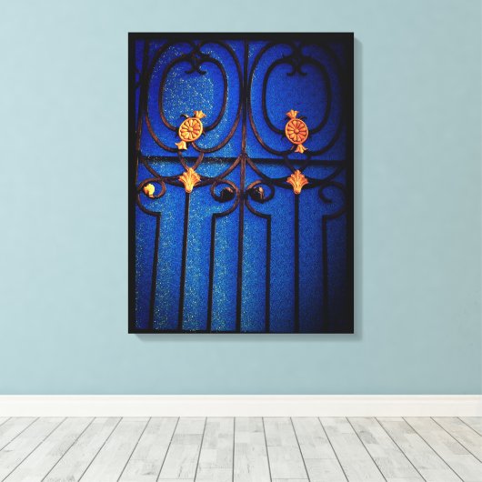 Blauwe poort canvas afdruk (Insitu (Houten vloer))