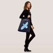 Blauwe Raaf Op Sterren Crossbody Tas (Op model)