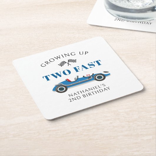 Blauwe raceauto 2e verjaardagsfeestje kartonnen onderzetters (Schuin)