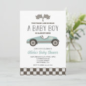 blauwe raceautobaby shower kaart (Staand voorkant)