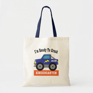 Blauwe racevrachtwagen verplettert kleuterschooljo tote bag
