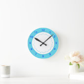 Blauwe rand op wit, polka stippen wandklok (Huis)