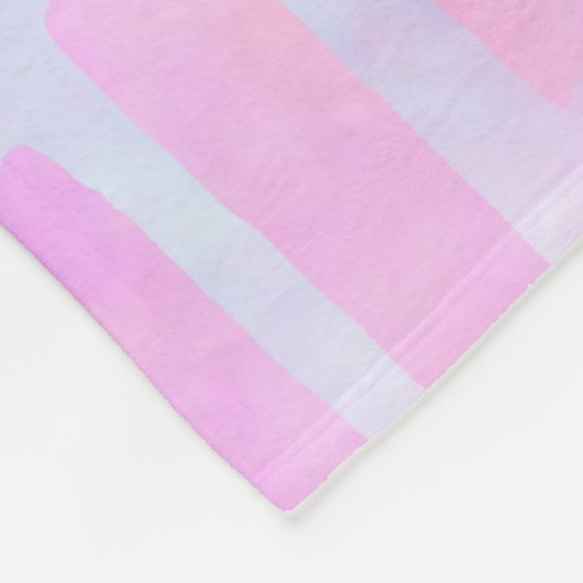 Blauwe rechthoekvormen op roze achtergrondmonogram fleece deken (Hoek)