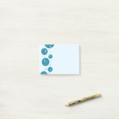 Blauwe regen post-it® notes (Op bureau)