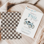 Blauwe Retro Race Auto Ride-On Verjaardag Uitnodig Kaart