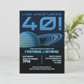 Blauwe Retrowave 40ste Uitnodiging van het Verjaar (Staand voorkant)