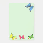 Blauwe rode en gele vlinders op lichtgroen post-it® notes (Voorkant)