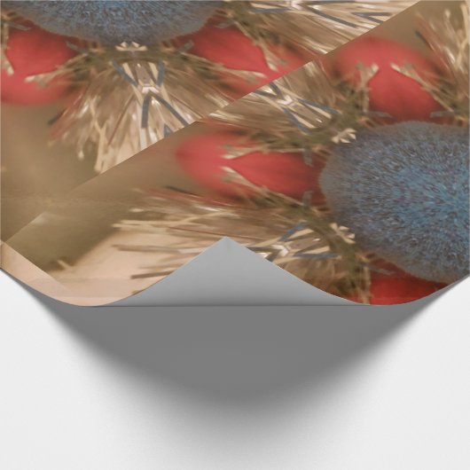 Blauwe rode kerstdecoratie Baubles Cadeaupapier (Hoek)