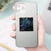 Blauwe Roos op Zwarte Fluwelen Sticker (Telefoon)