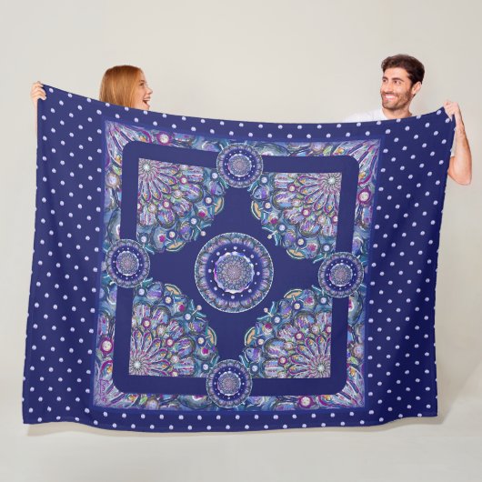 blauwe rosace fleece deken (In situ)