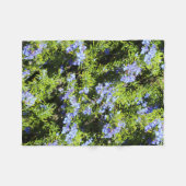 blauwe rozemarijnbloemen op groen fleece deken (Voorkant (Horizontaal))