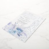 Blauwe Rozen 70ste Verjaardagsfeestje Zilver Folie Uitnodiging (Gedraaid)