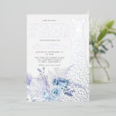 Blauwe Rozen 70ste Verjaardagsfeestje Zilver Folie Uitnodiging (Staand Voorkant)