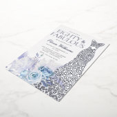 Blauwe Rozen 80ste Verjaardagsfeestje Zilver Folie Uitnodiging (Gedraaid)