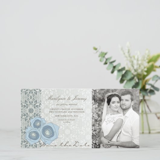 Blauwe Rozen Damask Lace Elegant Chic Wedding Phot Save The Date (Staand voorkant)