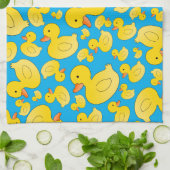 Blauwe rubbereenden uit de lucht theedoek (Gevouwen)