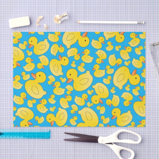 Blauwe rubbereenden uit de lucht tissuepapier (Craft)