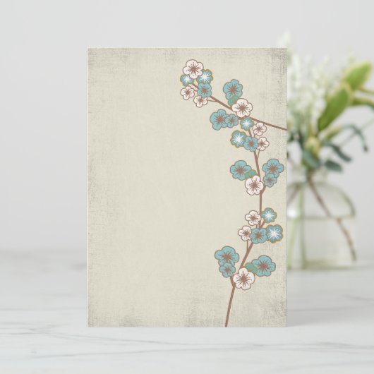 blauwe sakurbloemen Uitnodiging (Staand voorkant)