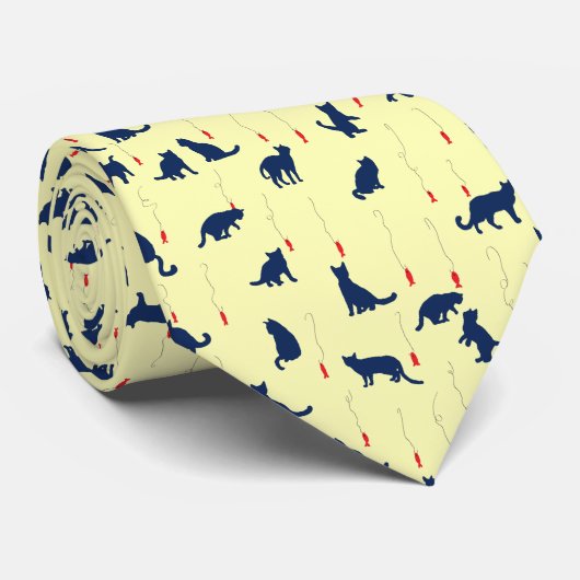 Blauwe schattige kittens en rode vissen stropdas (Opgerold)
