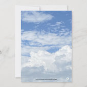 BLAUWE SKY CLOUDS FOTO BABY SHOWER INVITATION KAART (Achterkant)