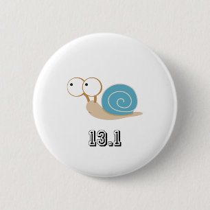 Blauwe slak 13.1 (halve marathon) ronde button 5,7 cm