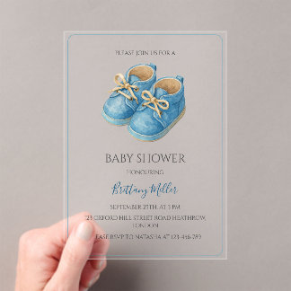 Blauwe sneakers minimalistische baby shower acryl uitnodigingen