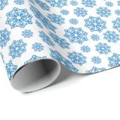 Blauwe sneeuwvlok op wit met visschalen cadeaupapier (Rol Hoek)
