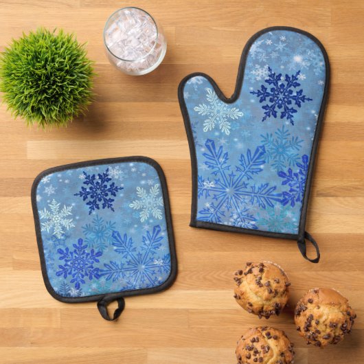 Blauwe Sneeuwvlokken Oven Mitt & Pot Houder Set (Top down)