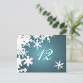 blauwe sneeuwvlokken wintertrouwtafel - zitkaart briefkaart (Staand voorkant)