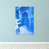 Blauwe stadsdeur canvas afdruk (Insitu (Houten vloer))
