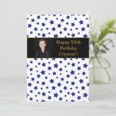 Blauwe sterren met berichtfoto van Birthday Party Kaart (Staand voorkant)