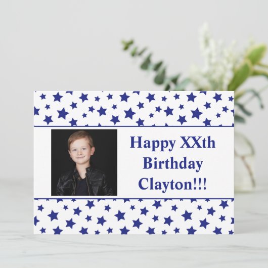 Blauwe sterren met berichtfoto van Birthday Party Kaart (Staand voorkant)
