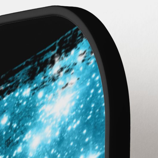 Blauwe sterren penseelstreken, witte scriptnaam pickleball paddle (Links Detail)