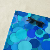 blauwe stip confetti - badhanddoek (In situ)