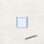 Blauwe Stippen/cirkelpatroon + aangepaste naamnoti Post-it® Notes (Op bureau)