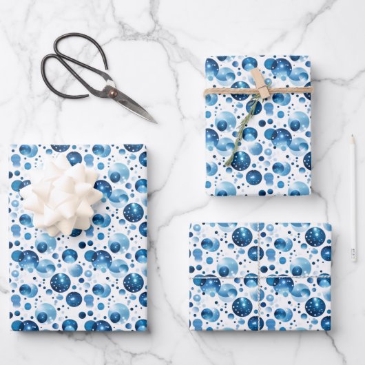 Blauwe Stippen op Wit  Inpakpapier Vel (Voorkant)