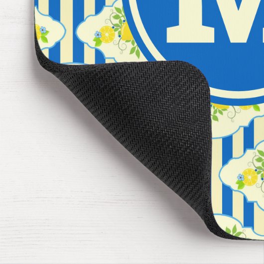 Blauwe streepjes en leemons en bladspatroon muismat (Hoek)