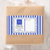 Blauwe Strepen & Gebogen Frame & Logo Etiket (Insitu)