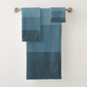 Blauwe Strepen Koele Oceaan Kleuren Chique Designe Bad Handdoek (Insitu)