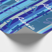 blauwe strepen met aangepaste naam . gepersonalise cadeaupapier (Hoek)