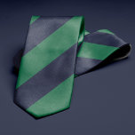 Blauwe strepen voor de Groene en de Navy Stropdas<br><div class="desc">Stijlvol staafpatroon in vette en klassieke kleuren die perfect zijn voor de kantoor of een nacht in het centrum.</div>