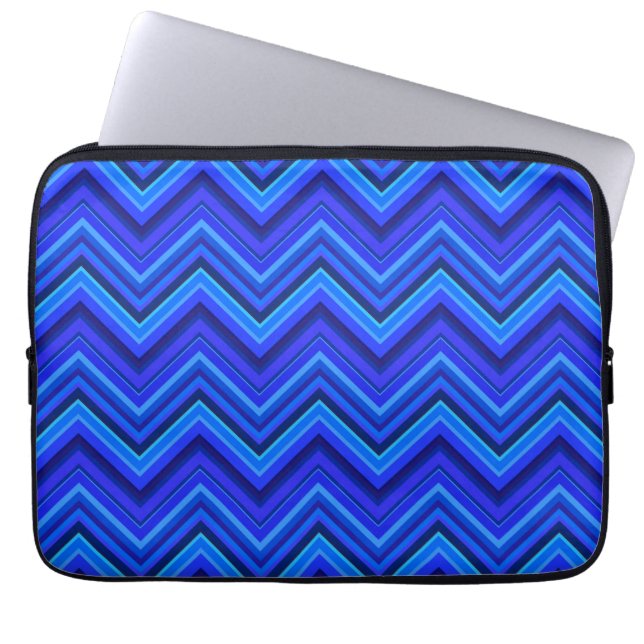 Blauwe strepen zigzagpatroon laptop sleeve (Voorkant)