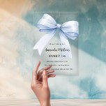 Blauwe strik crème beige elegant Sweet 16 clear Acryl Uitnodigingen<br><div class="desc">Een heldere,  transparante achtergrond,  versierd met een grote lichtblauwe boog. Personaliseer en voeg een naam en partijgegevens toe.</div>