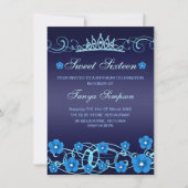Blauwe Sweet16 Bloem & Tiara Verjaardag Uitnodigen Kaart (Voorkant)