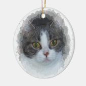 Blauwe tabby en wit keramisch ornament (Links)
